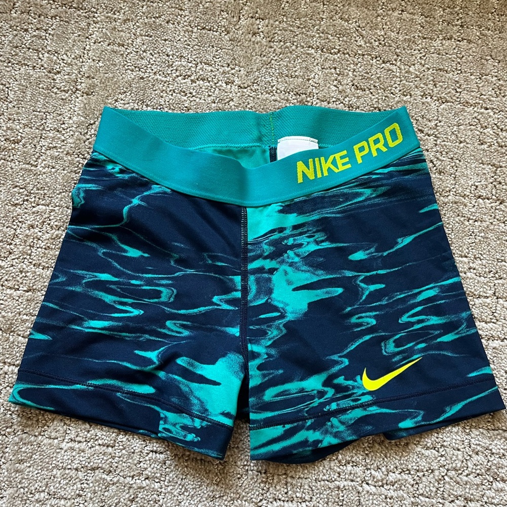 Nike pro biker shorts